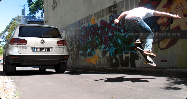 VW Touareg in urban environment